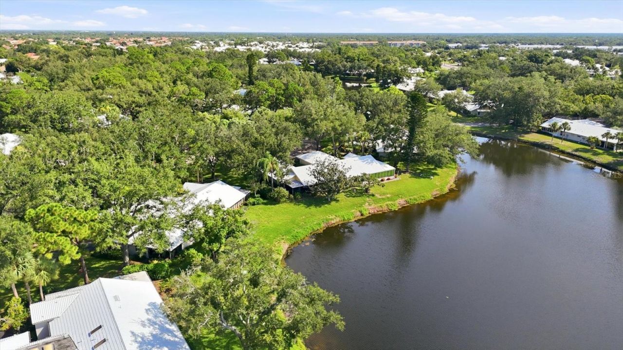 214 Southampton Drive, Unit 327, Venice, FL 34293 Photo