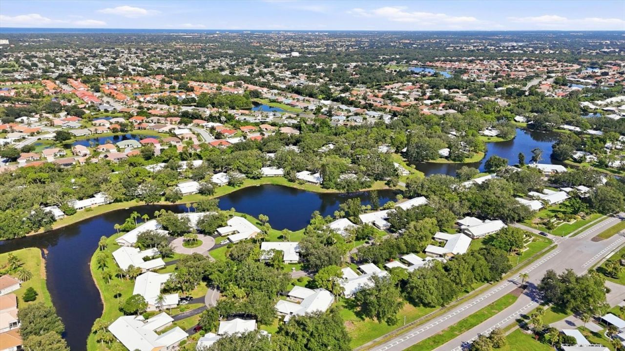 214 Southampton Drive, Unit 327, Venice, FL 34293 Photo