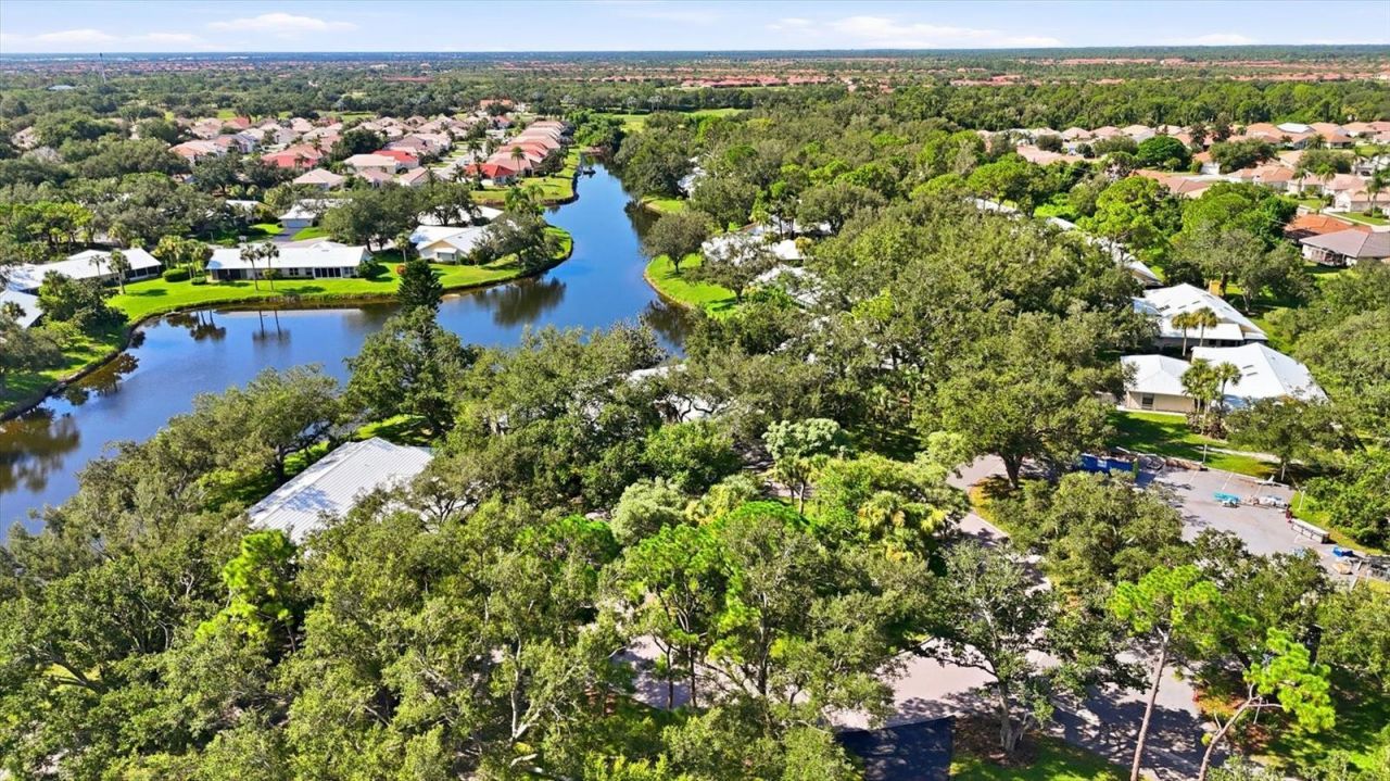 214 Southampton Drive, Unit 327, Venice, FL 34293 Photo