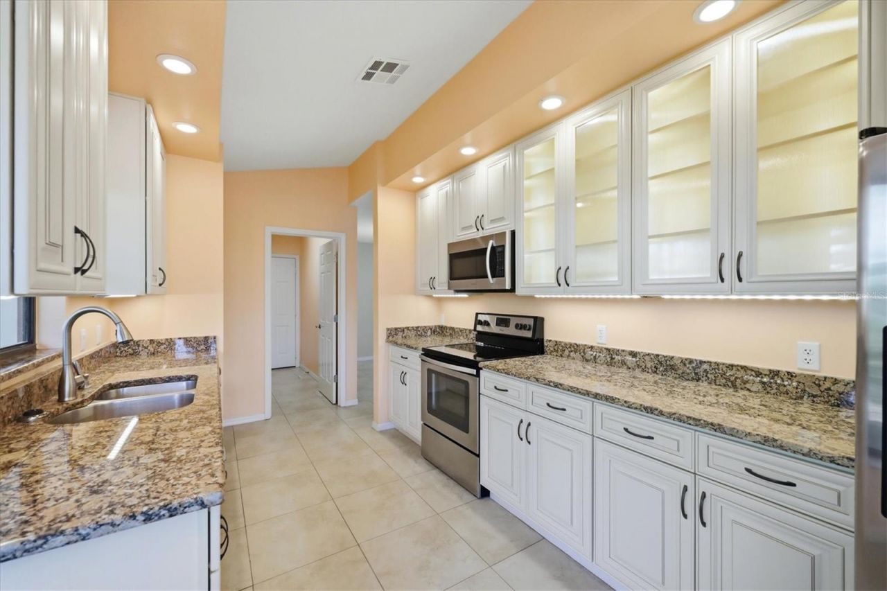 214 Southampton Drive, Unit 327, Venice, FL 34293 Photo