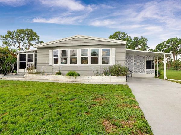 417 VILLA NUEVA CIRCLE , NORTH PORT, FL 34287