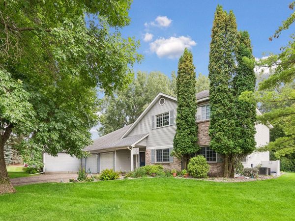 15275 Lesley Lane, Eden Prairie, MN 55346