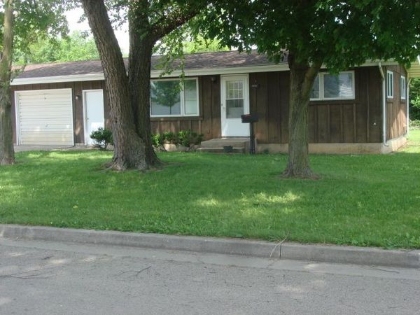 408 22nd Avenue W, Naplate, IL 61350