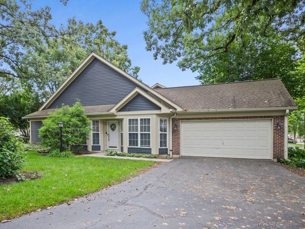 689 Bent Ridge Lane , Elgin, IL 60120