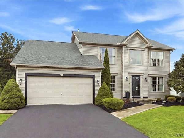52 Avian Way , Lancaster, NY 14086