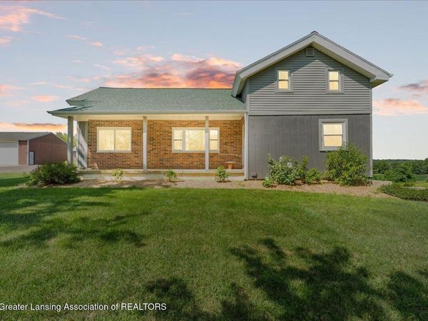 9724 Garrison Road, Laingsburg, MI 48848