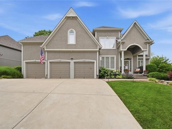 20733 W 92nd Street, Lenexa, KS 66220