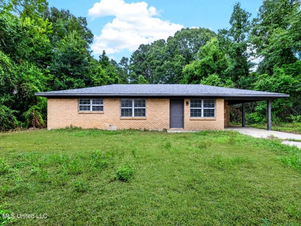 804 Camp Avenue, Lumberton, MS 39455