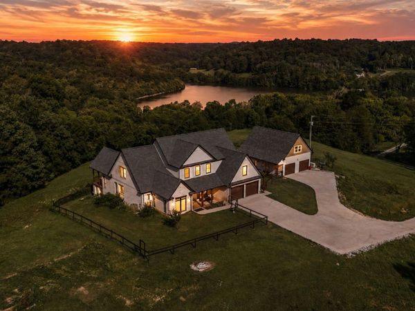187 Harrison Ln , Manchester, TN 37355