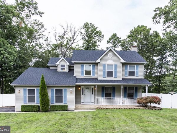 20 RICCIS DRIVE, JACKSON, NJ 08527