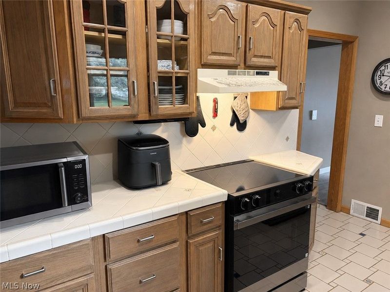 376 Fairgrounds Road, Painesville, OH 44077 Photo 8