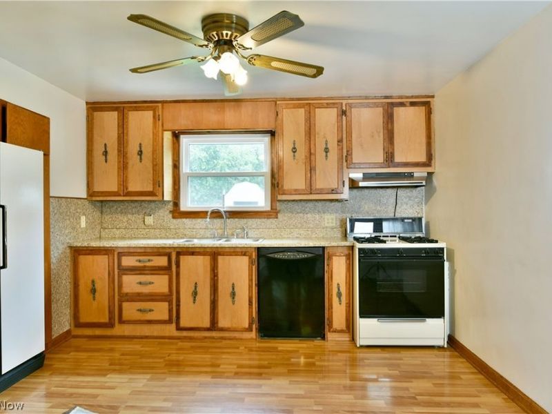 4625 Middle Drive , Youngstown, OH 44505 Photo 12
