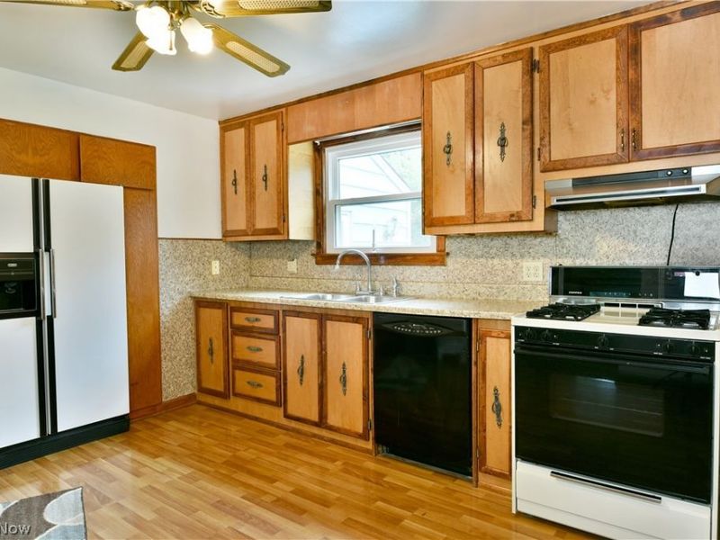 4625 Middle Drive , Youngstown, OH 44505 Photo 13