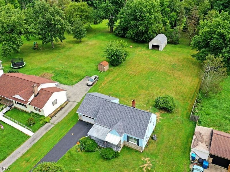 4625 Middle Drive , Youngstown, OH 44505 Photo 3
