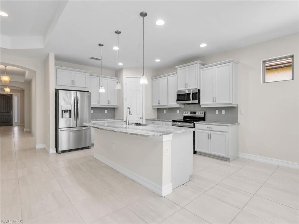 16382 Barclay Ct , Naples, FL 34110 Photo