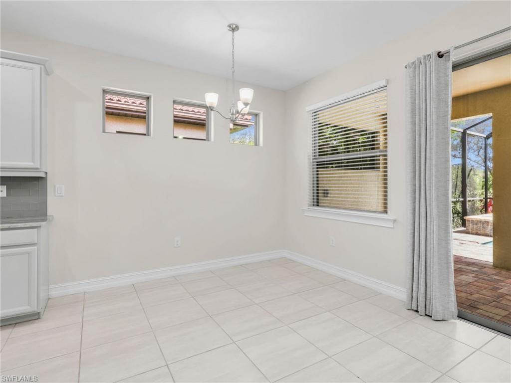 16382 Barclay Ct , Naples, FL 34110 Photo