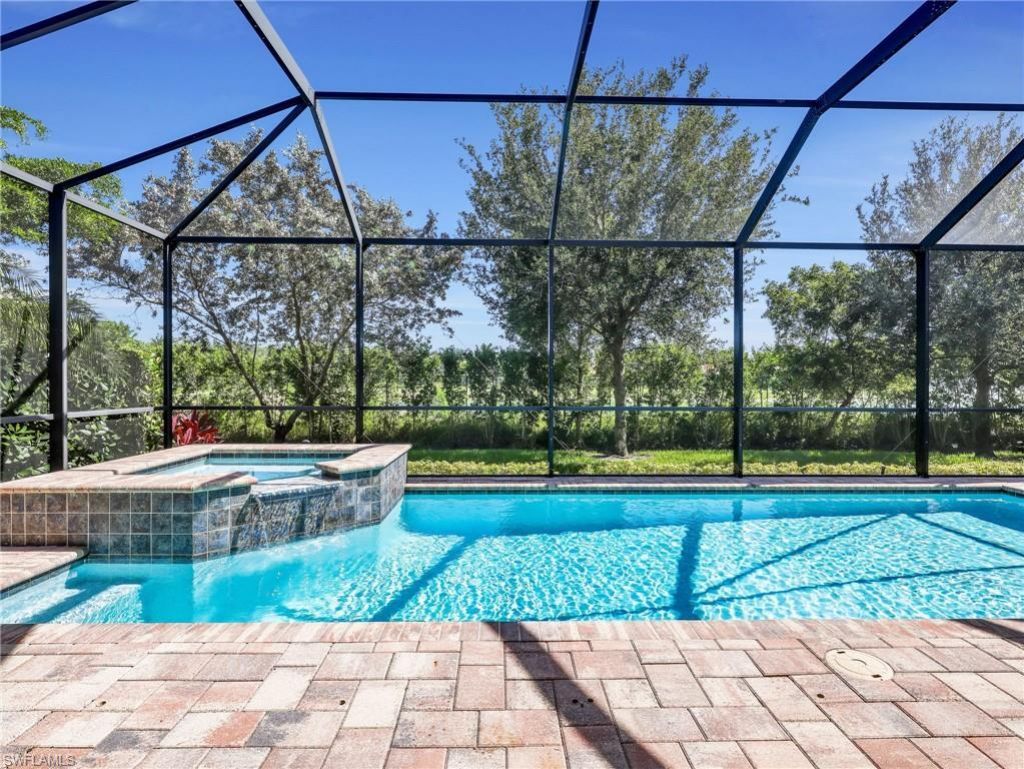 16382 Barclay Ct , Naples, FL 34110 Photo