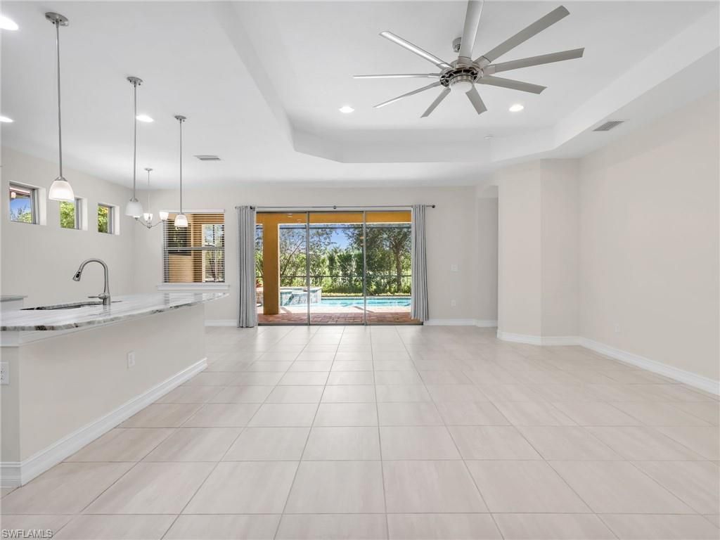 16382 Barclay Ct , Naples, FL 34110 Photo