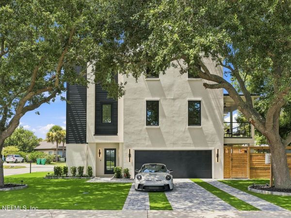 319 ST AUGUSTINE Boulevard, Jacksonville Beach, FL 32250