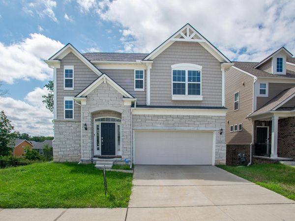 2825 Dillon Drive, Ann Arbor, MI 48105
