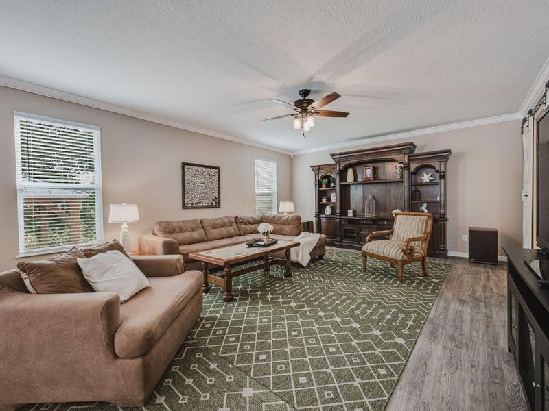 562 Preston Trails Drive, Pickerington, OH 43147 Photo 11
