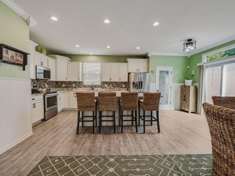 562 Preston Trails Drive, Pickerington, OH 43147 Photo 3