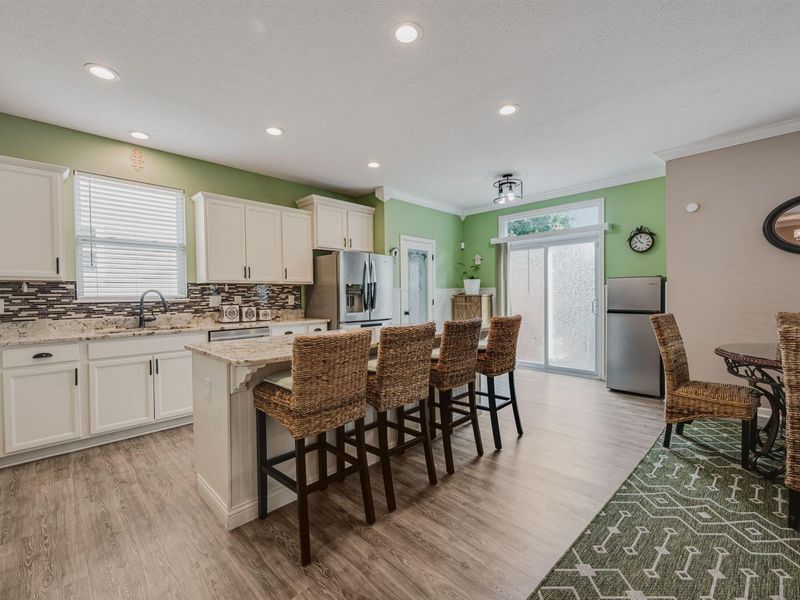 562 Preston Trails Drive, Pickerington, OH 43147 Photo 4