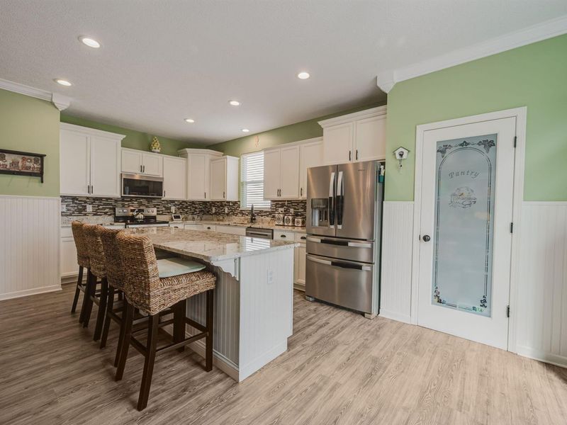 562 Preston Trails Drive, Pickerington, OH 43147 Photo 6