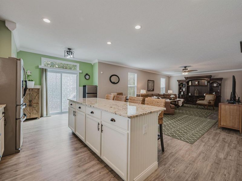 562 Preston Trails Drive, Pickerington, OH 43147 Photo 7