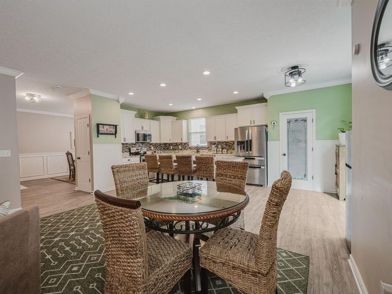 562 Preston Trails Drive, Pickerington, OH 43147 Photo 8