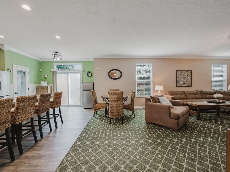 562 Preston Trails Drive, Pickerington, OH 43147 Photo 9