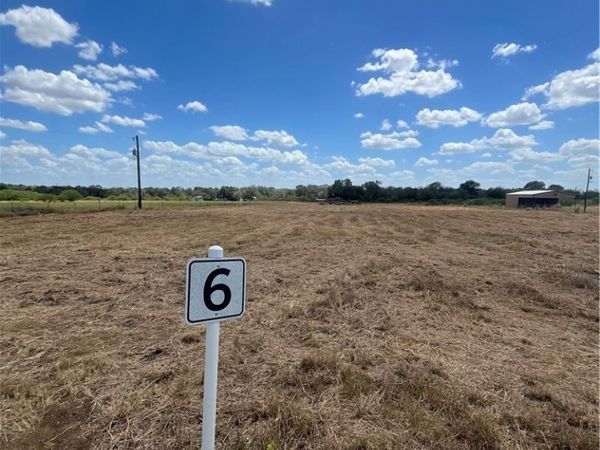 275 CANNON NORTH DRIVE , Gonzales, TX 78629