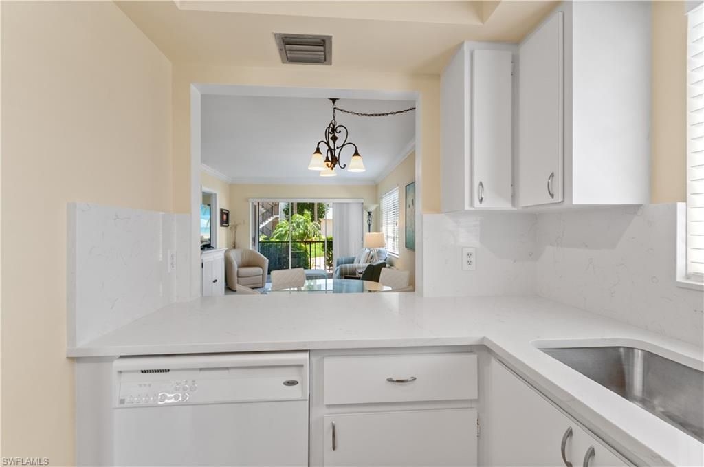 5 High Point Cir W, Unit 104, Naples, FL 34103 Photo