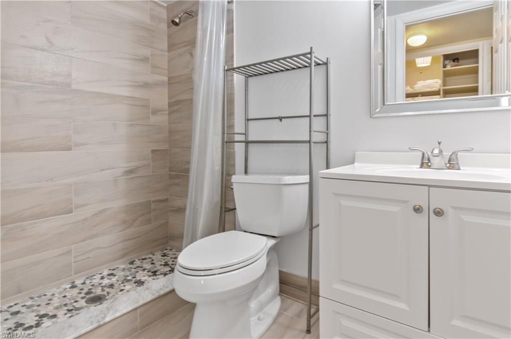 5 High Point Cir W, Unit 104, Naples, FL 34103 Photo