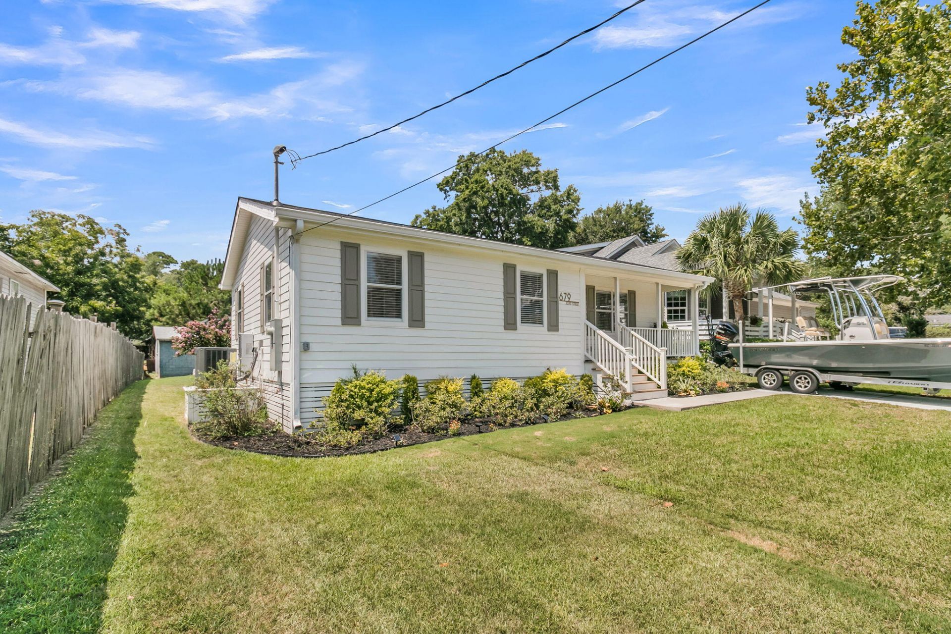 679 Kent Street Photo 38