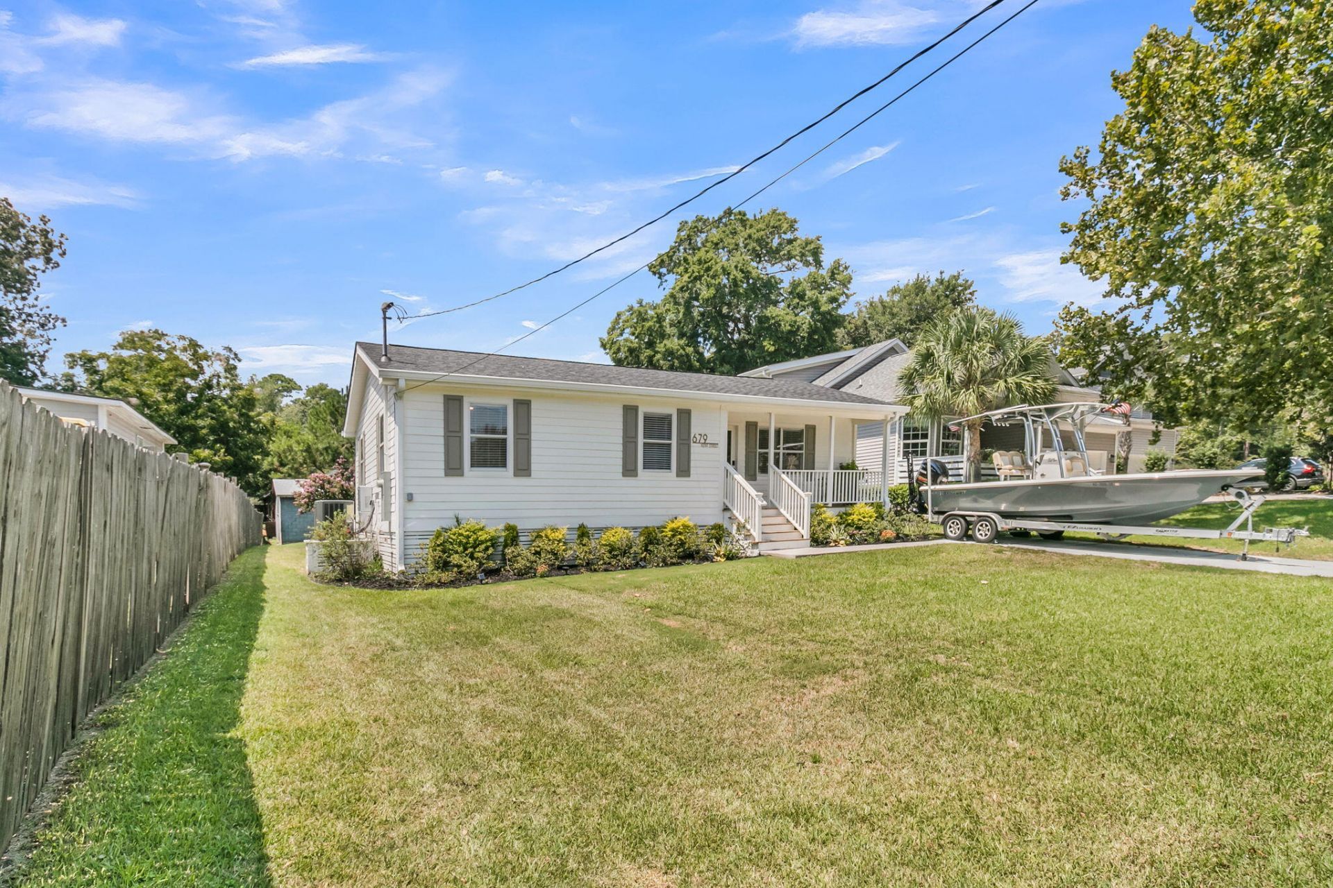 679 Kent Street Photo 42