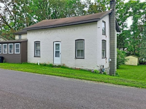 3 Factory Street, Union Springs, NY 13160