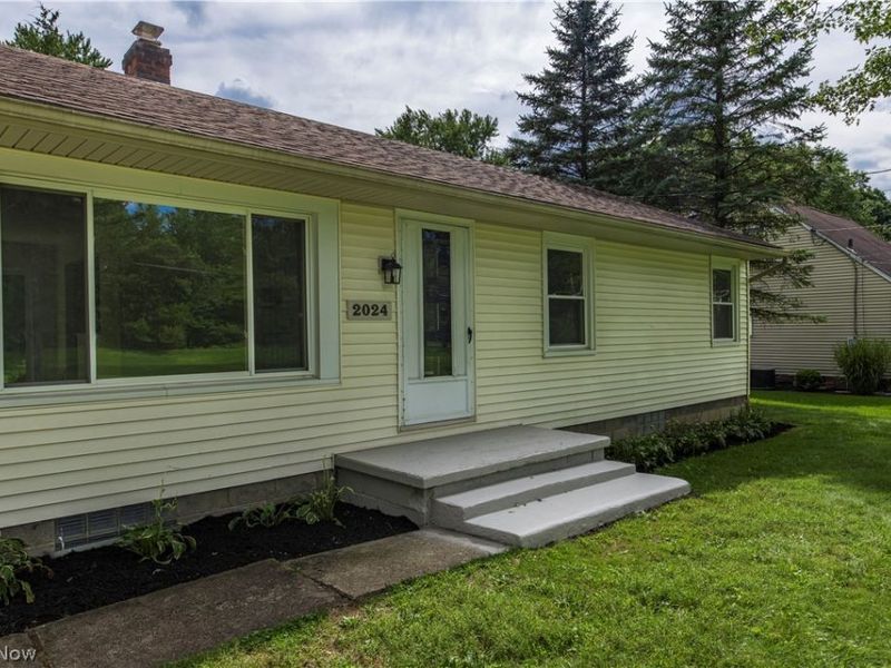 2024 Marhofer Avenue , Stow, OH 44224 Photo 3