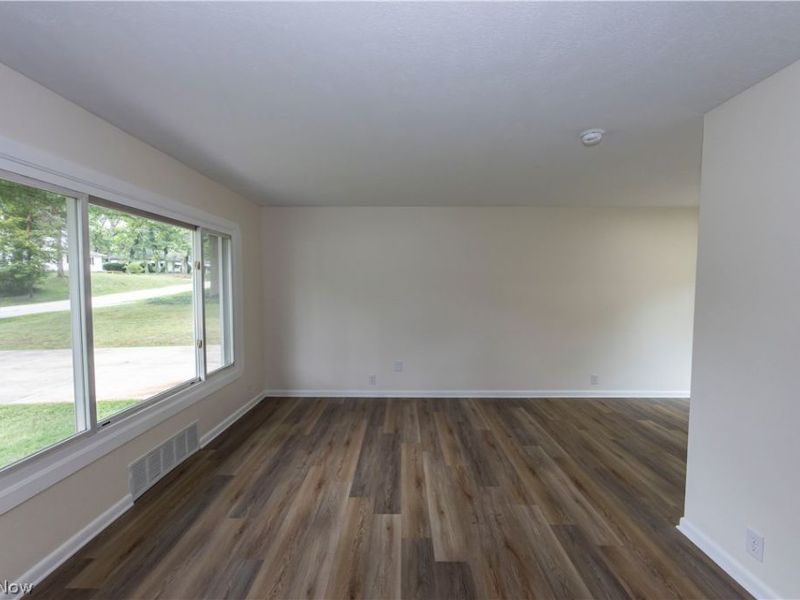2024 Marhofer Avenue , Stow, OH 44224 Photo 6