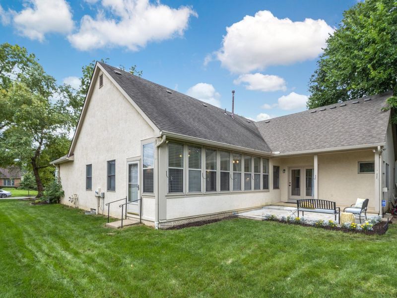 1586 Harrison Pond Drive , New Albany, OH 43054 Photo 35