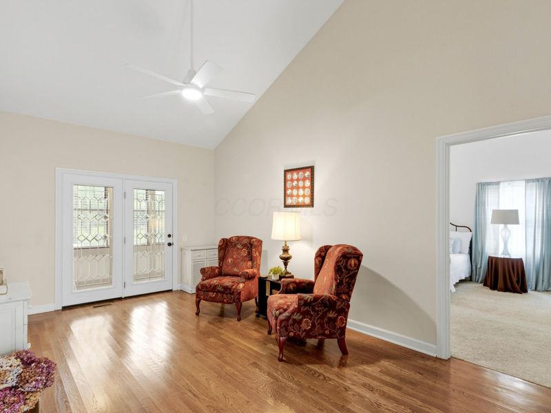 1586 Harrison Pond Drive , New Albany, OH 43054 Photo 7