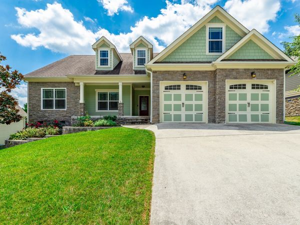 604 Kailors Cove Circle, Ringgold, GA 30736