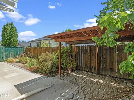 865 Longleaf Place, Minden, NV 89423 Photo