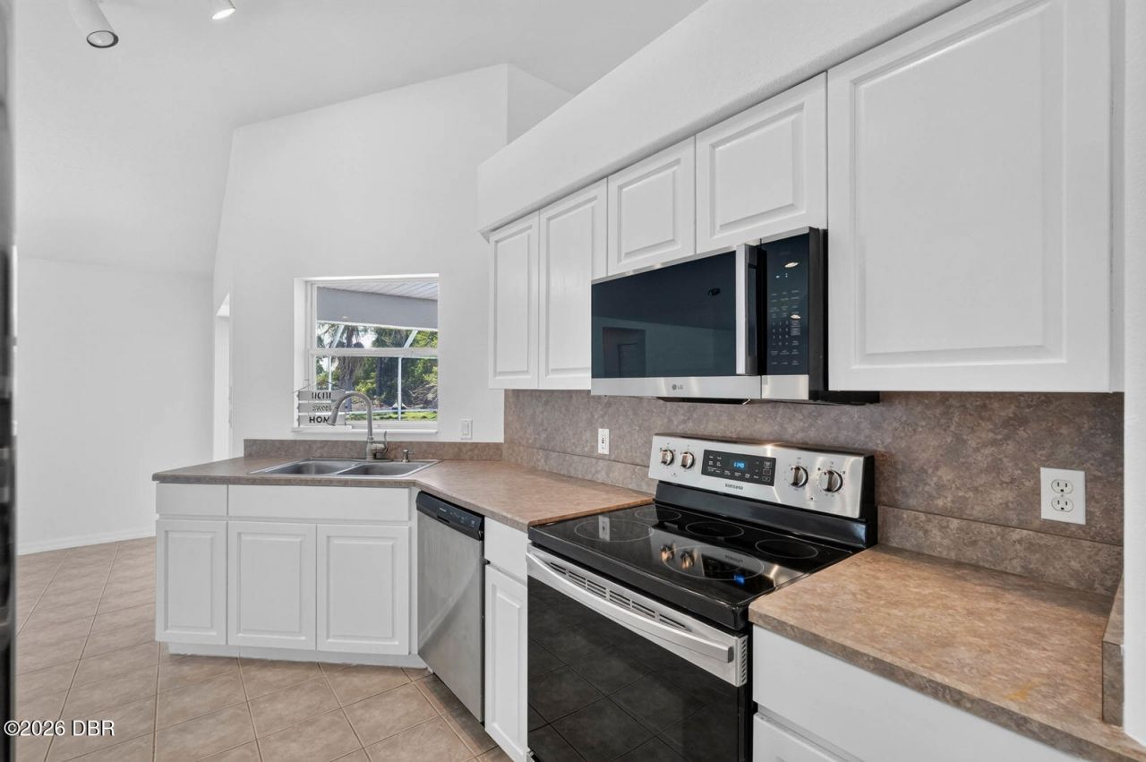 10 Burbank Drive, Palm Coast, FL 32137 Photo