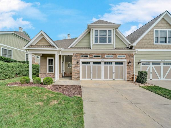 4730 Leigh LN , Roanoke, VA 24018