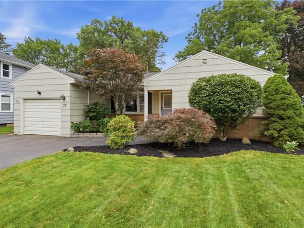 57 Traymore Road , Rochester, NY 14609
