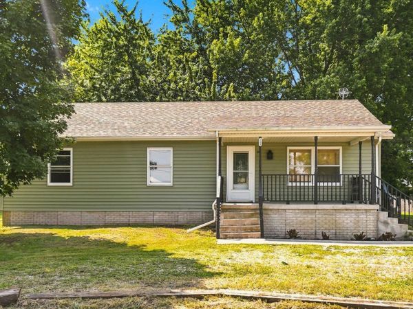 245 First Street , Charlotte, IA 52731