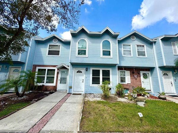8724 COBBLER PLACE, TAMPA, FL 33615