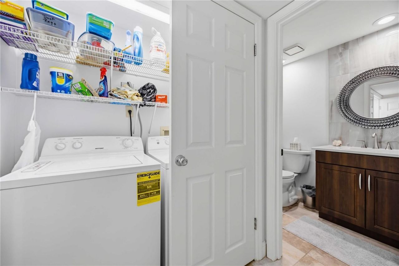 5726 Ashton Lake Drive, Unit 11, Sarasota, FL 34231 Photo
