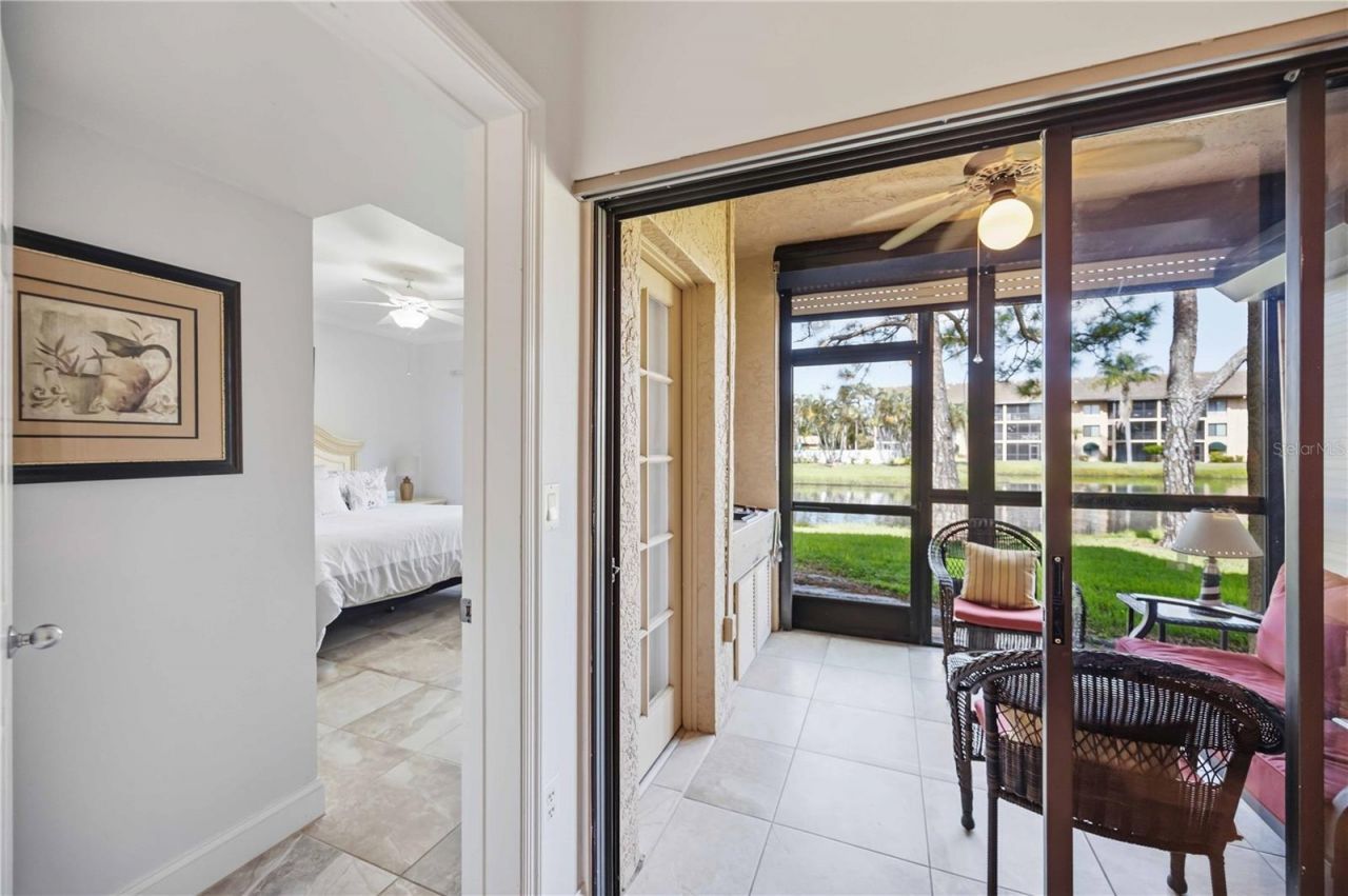 5726 Ashton Lake Drive, Unit 11, Sarasota, FL 34231 Photo